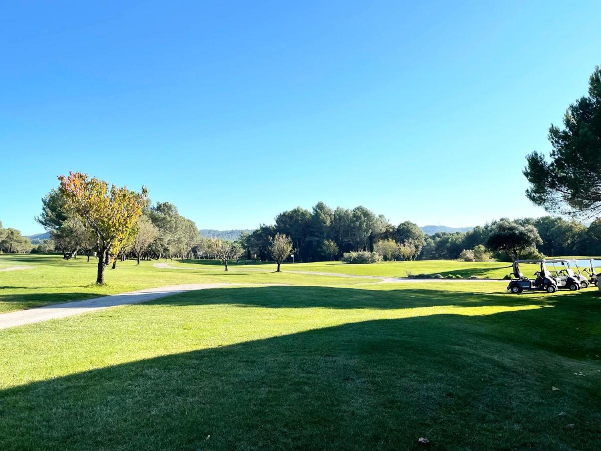 Appartement Golf De Pont Royal Mallemort Kültér fotó